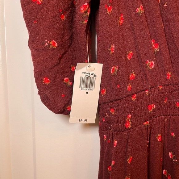 Old Navy - Puff-Sleeve V-Neck Crepe Midi Dress - Picture 7 of 7